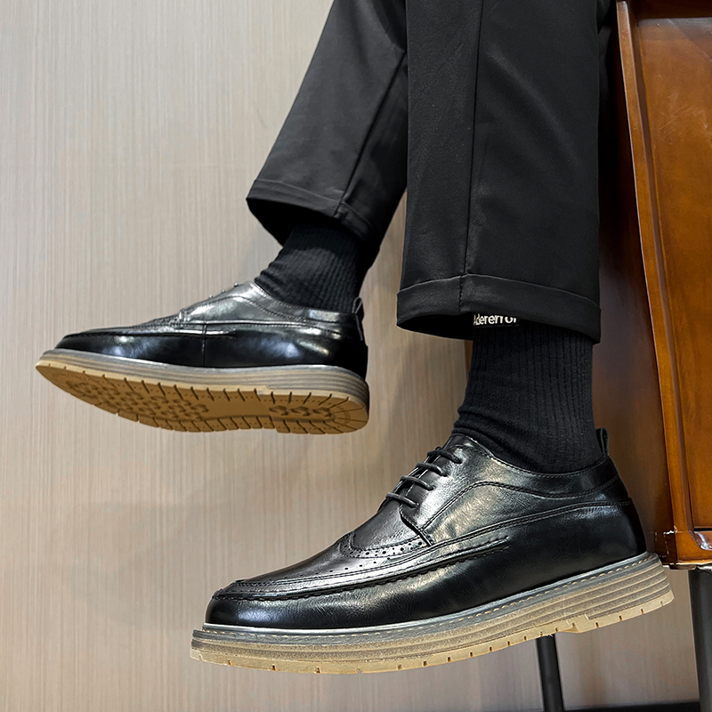 New Brogues 2023 Men Non-slip  - Men'S Shoes Brogues avaliação e preço